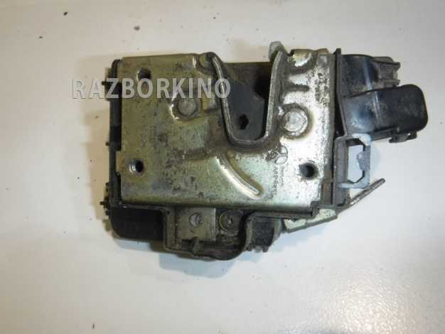 Замок двери передней правой Volkswagen Golf 3