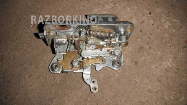 Замок двери передней правой Mercedes W463 G
