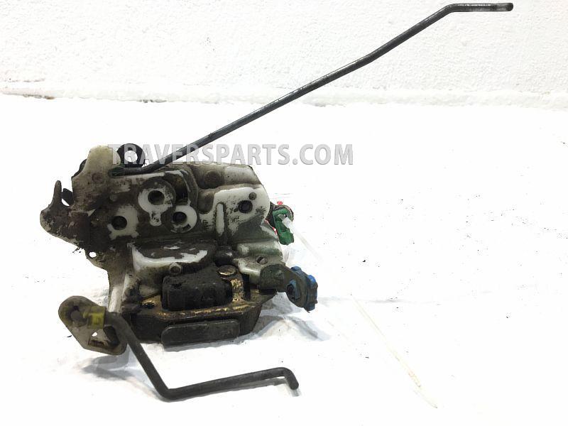 Замок двери передней левой Nissan Almera N15