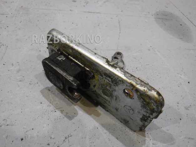 Замок двери передней правой Mercedes W463 G
