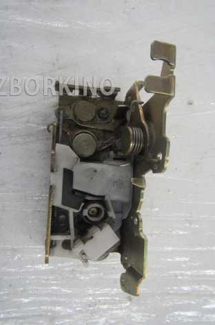Замок двери сдвижной правой Mercedes W638 Vito V