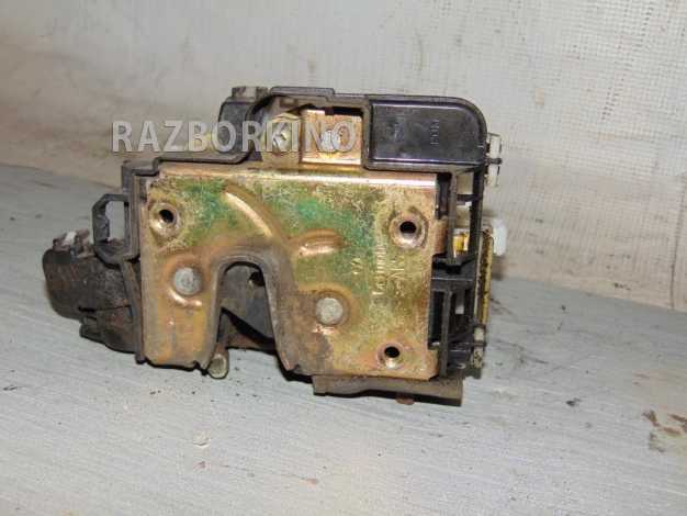 Замок двери задней правой Volkswagen Golf 3