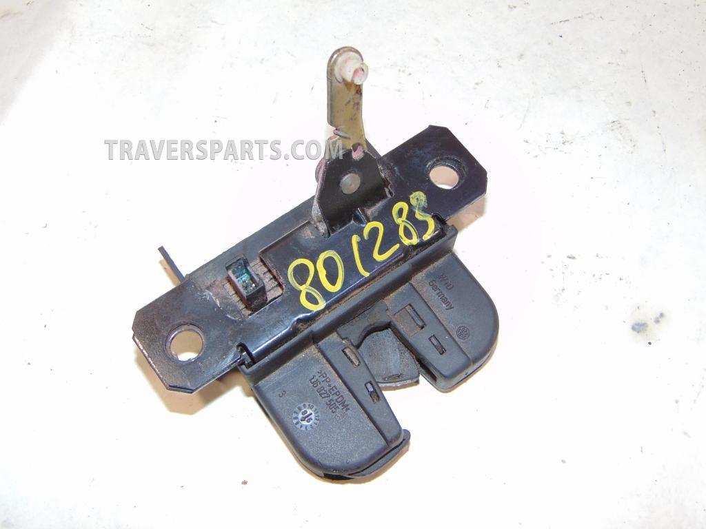 Замок двери багажника Volkswagen Golf 4
