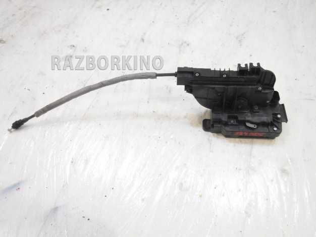 Замок двери передней левой Mercedes W447 Vito V